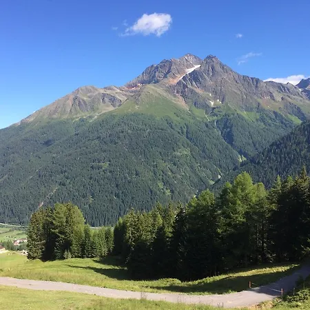 Haus Arosa *