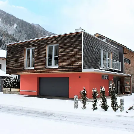 Haus Arosa *